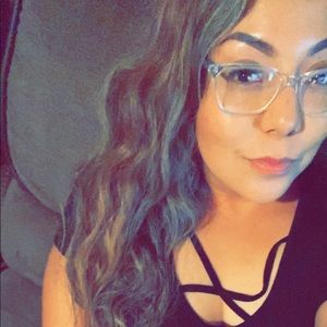 Meet your Posher, Sandy